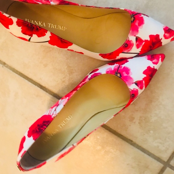 Shoes - Picture 3 of 4